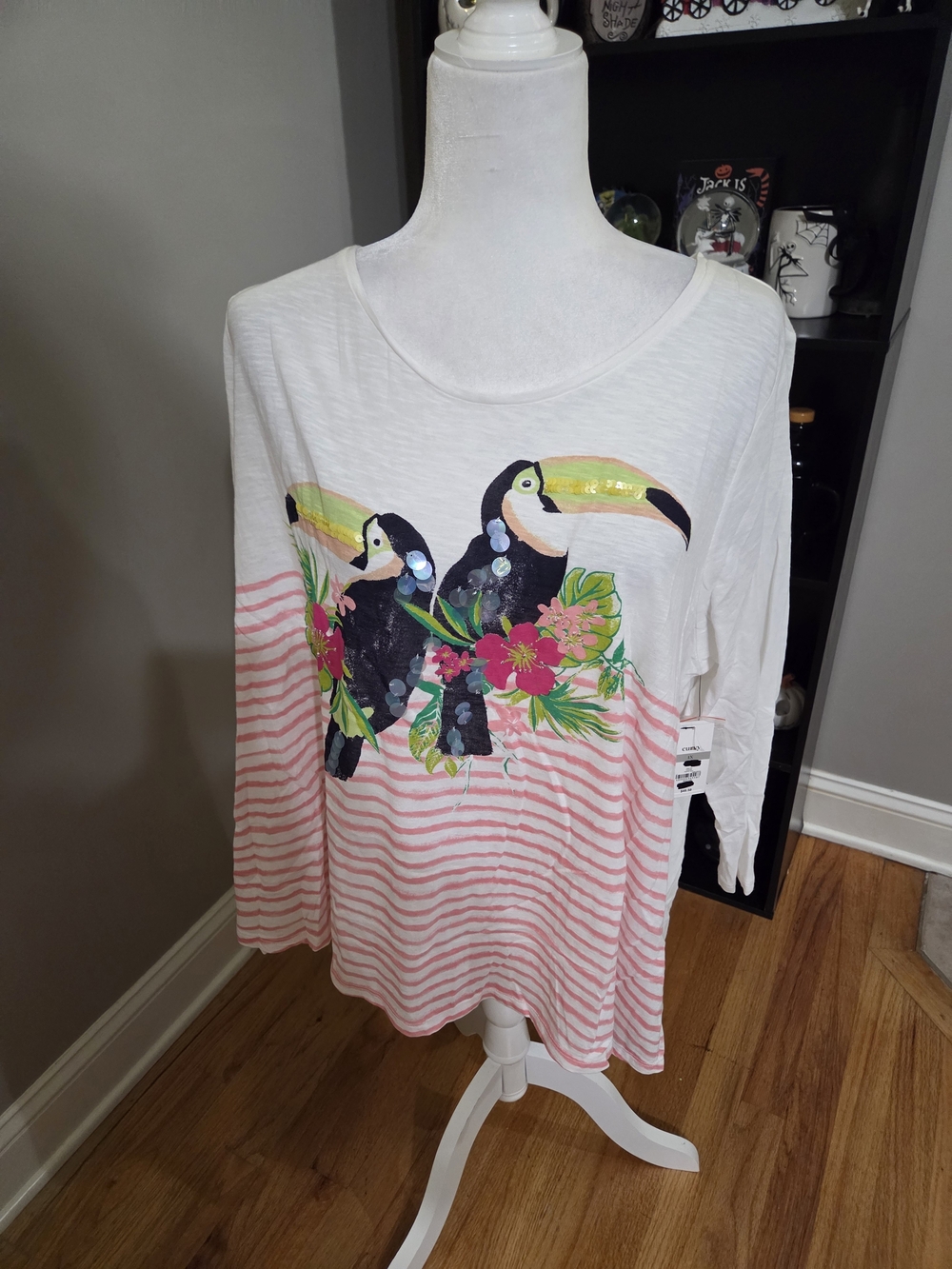 crown & ivy White and Pink Striped Toucan Graphic Long Sleeve Top